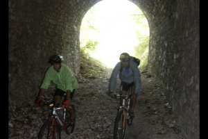 Trekking in mountain bike sulla vecchia ferrovia Spoleto-Norcia in Umbria