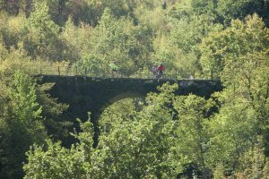 Trekking in mountain bike sulla vecchia ferrovia Spoleto-Norcia in Umbria