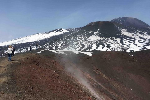 Etna guided hiking at 2700 metres from Catania